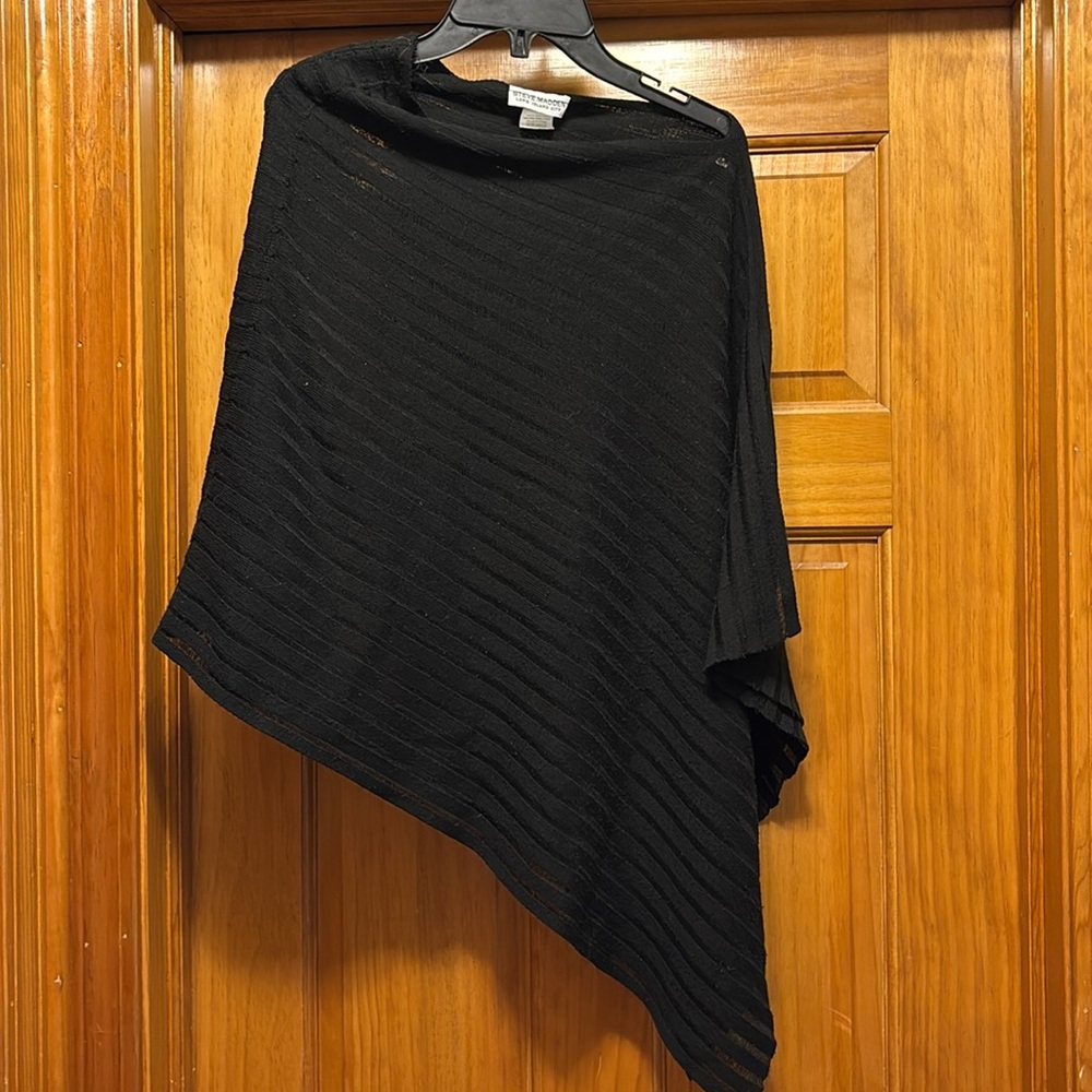 Steve Madden shrug